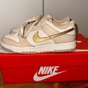 Nike Dunk low Phantom Metallic Gold 7.5